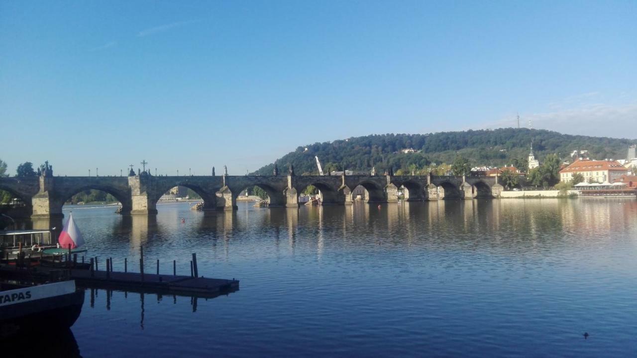 Jakubská 676 *